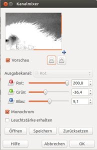Abbildung 1: Im Dialog "Kanalmixer" wandeln Sie das Bild in Graustufen um und arbeiten die Kontraste stärker heraus.
