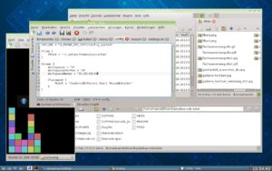 Abbildung 5: Der neue Desktop mit einigen Anwendungen: Beim Dateimanager rechts im Hintergrund handelt es sich um SpaceFM.