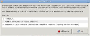 Abbildung 7: Beim Zugriff auf NTFS-Partitionen erkennt Knoppix, dass Windows 8 im Ruhezustand ist, und bietet verschiedene Lösungsansätze.
