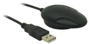 Abbildung 1: Ein GPS-Empfänger wie der NL-402U von Navilock geht für rund 40 Euro über den Ladentisch. Der USB-Anschluss übernimmt die Zufuhr der Energie und den Datentransfer via NMEA-Protokoll. (Bild: Navilock)