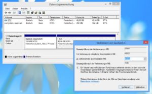 Abbildung 3: Die Windows-Partition verkleinern Sie aus Windows heraus. Dabei hilft das Programm "Festplattenpartitionen erstellen und partitionieren".