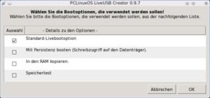 Abbildung 5: Grub bekommt bei Bedarf mehrere Optionen für das System, unter anderem zum Einrichten eines persistenten Bereichs.