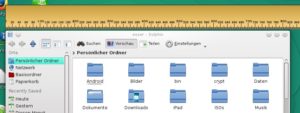 Abbildung 1: KRuler ist ein einfaches Lineal, mit dem Sie Breite und Höhe von Elementen auf dem Desktop bestimmen können. Das Dolphin-Fenster ist z. B. 820 Pixel breit.