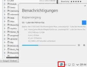Abbildung 4: Das Benachrichtigungssystem der Desktopumgebung, hier beim Kopieren von Dateien, wurde optisch und funktional aufpoliert. Es unterbricht die Arbeit nun seltener mit Pop-ups.