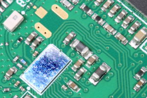 Abbildung 4: Auf dem Raspberry&nbsp;Pi Zero&nbsp;W findet sich der gleiche Funkchip wie auf dem Raspberry&nbsp;Pi&nbsp;3. 