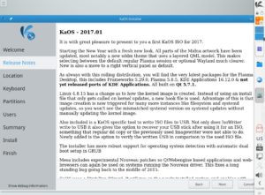 Abbildung 2: Die Distribution KaOS nutzt die Schnittstelle zu Calamares und zeigt dar&uuml;ber mit einem eigenen Modul die Release Notes im Installer an. 