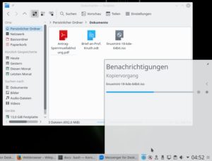 Abbildung 12: Fortschrittsanzeigen von Dolphin versteckt KDE in einem Dialog, den Sie erst aufklappen m&uuml;ssen. 