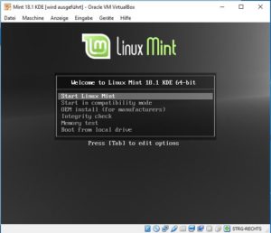 Abbildung 4: Die VM bootet vom DVD-Laufwerk. Mit der richtigen Sprache und der passenden Bildschirmaufl&ouml;sung kann die Linux-Installation beginnen. 