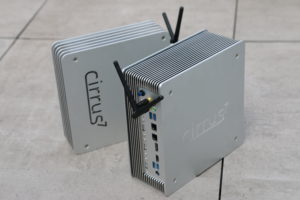 Abbildung 3: Der Nimbus&nbsp;v2 bietet je vier Ports mit USB&nbsp;3.1 und USB&nbsp;2.0, zwei Ethernet-Ports sowie HDMI und DisplayPort&nbsp;1.2. 