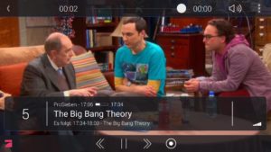 Abbildung 5: Fernsehen auf dem Smartphone: F&uuml;r viele Sendungen ist der 5-Zoll-Bildschirm ausreichend. 