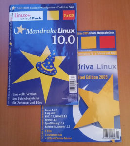 Abbildung 1: Historischer Distributionsvertrieb von Mandrake/Mandriva als Heft.