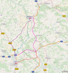 Abbildung 8: In dieser Autobahnkreuzregion in Mittelfranken findet BRouter zahlreiche Alternativen für Autorouten. Unterschiedliche Routingprofile schlagen denn auch grundverschiedene Strecken vor.