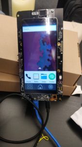 Abbildung 3: Auf diesem DevKit des Librem&nbsp;5 von KDE-Entwickler Bushan Sha lief Plasma Mobile, eine von mehreren Alternativen zum Standard PureOS.&nbsp;(Bild: Bushan Sha)