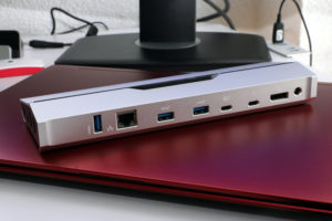 Abbildung 1: Das Tuxedo Thunderbolt&nbsp;3 Dock verf&uuml;gt &uuml;ber insgesamt f&uuml;nf USB-Ports, zwei Thunderbolt-Anschl&uuml;sse sowie DisplayPort und Ethernet.