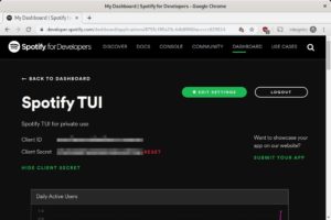 Abbildung 5: Aus dem Spotify-Dashboard m&uuml;ssen Sie die <span class="ui-element">Client ID</span> und das <span class="ui-element">Client Secret</span> ins Setup der Spotify&nbsp;TUI &uuml;bertragen. Dabei d&uuml;rfen Sie nicht vergessen, unter <span class="ui-element">EDIT SETTINGS</span> die <span class="ui-element">Redirect URIs</span> anzupassen.