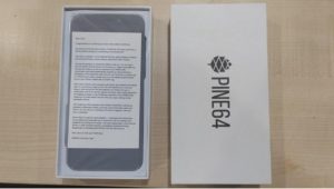 Abbildung 6: Das PinePhone in der "Brave Heart Edition" erreicht nun bald deutsche Vorbesteller und kommt im umweltfreundlichen Karton zur Auslieferung.