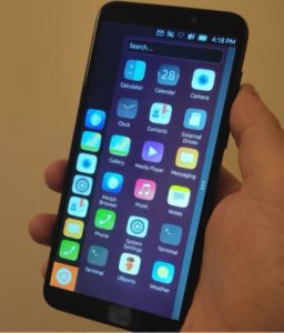 Abbildung 8: Derzeit werden mehrere mobile Betriebssysteme an das PinePhone angepasst. Am weitesten fortgeschritten ist Ubuntu Touch von der UBports-Community. Welches System auf der offiziellen Ausgabe installiert sein wird, steht noch nicht fest.