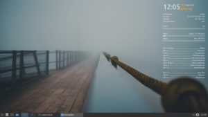 Abbildung 1: Eine der Live-Versionen stattet NuTyX mit dem Fenstermanager JWM aus, der zus&auml;tzlich Elemente von LXDE einbindet. Am rechten Bildschirmrand versorgt Sie Conky nicht nur mit Informationen &uuml;ber das System, sondern f&uuml;hrt Sie auch in die Tastaturbedienung von JWM ein.