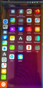 Abbildung 2: Der erste Blick auf UT zeigt die vorinstallierten Apps. Weitere Anwendungen sollten Sie vorzugsweise &uuml;ber den OpenStore oder per Libertine-Container hinzuf&uuml;gen.