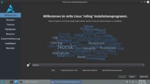 Abbildung 2: Im Gegensatz zur Basisvariante, die ein an Arch Linux angelehntes Aufsetzen erfordert, bringen alle anderen Abbilder den Calamares-Installer mit, der unser Plasma-System in drei Minuten aufsetzte.