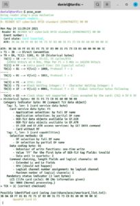 Abbildung 2: Die Ausgabe des Befehls <code>pcsc_scan</code> erkennt den Kartenleser vom Typ "REINER SCT CyberJack RFID Standard" mit eingelegter OpenPGP-Card.
