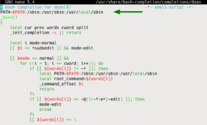 Abbildung 4: Die Pfad-Variable schreiben Sie in die zweite Zeile der zuvor als Workaround erstellten Completion-Datei. Wenn Sie dann noch die Vorkommen von <code>sudo</code> mit <code>doas</code> ersetzen, funktioniert nach einem Neustart auch die Bash-Completion.