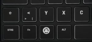 Abbildung 3: Beide Notebooks verfügen, wie bei Tuxedo üblich, standesgemäß über den Tux auf der Super-Taste, der dort das sonst übliche Windows-Symbol ersetzt.