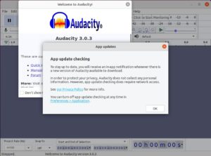 Abbildung 7: Schon beim ersten Start weist Audacity auf die gesprächige Update-Funktion hin und liefert auch gleich einen Hinweis auf die Einstellung, in der man sie deaktivieren kann.