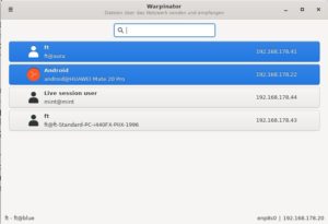 Abbildung 3: Die Ansicht zeigt Warpinator auf einem PC, der neben einem Notebook auch ein Android-Mobilgerät, eine Mint-VM in Virtualbox sowie eine Mint-VM in Proxmox als Gegenstellen für den Datenaustausch erkennt.