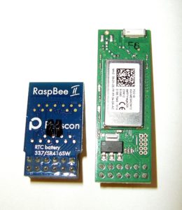 Abbildung 1: Das Zigbee-II-Modul (links) ist im Vergleich zum Vorg&auml;nger (rechts) deutlich geschrumpft.