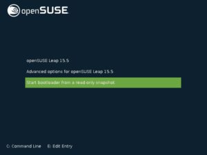 Abbildung 1: Bei OpenSuse bietet das Grub-Startmenü die Option, einen automatisch bei jeder Softwareinstallation und Konfigurationsänderung mit YaST angelegten Snapshot zu starten.