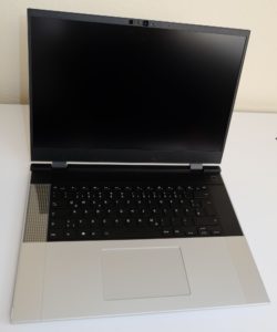 Abbildung 4: Der fertig aufgebaute Framework Laptop kann sich durchaus sehen lassen.