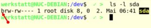 Abbildung 7: Bei diesem Device <code>/dev/sda</code> handelt es sich um ein Blockgerät, wie das führende <code>b</code> im Attributblock verrät.