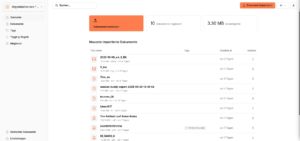 Abbildung 1: Die Startseite von Papra bietet Schalter zum Hochladen sowie Importieren von Dokumenten und zeigt die letzten Uploads an. Die Seitenleiste verzweigt in die einzelnen Funktionsbereiche.
