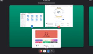 Abbildung 1: Der Gnome-Desktop von Aeon ist identisch mit dem von Tumbleweed. Sein Dock enth&auml;lt nach der Installation jedoch weniger Programmstarter.