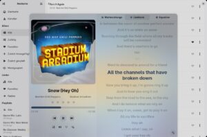 Abbildung 4: Navidrome stellt integrierte Songtexte direkt im Webplayer dar, während Desktop-Clients wie Nocturne die Lyrics synchron zur Wiedergabe anzeigen und hervorheben.